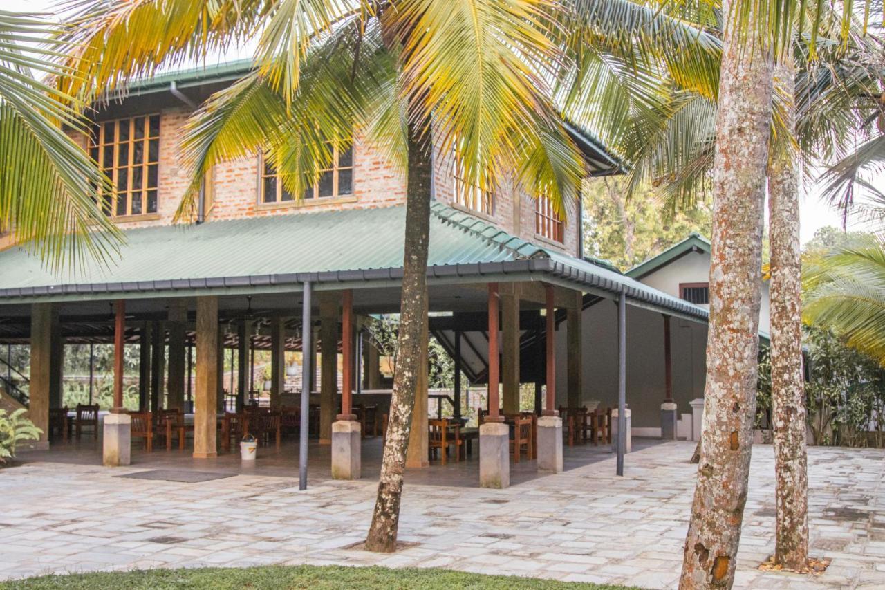 The Coastal Village Cabanas Аханґама Екстер'єр фото